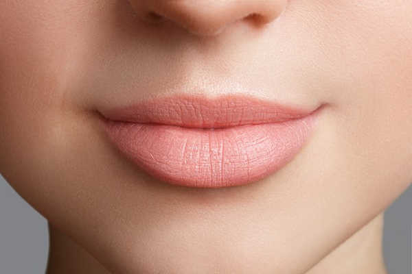 lipofilling: aumento de labios con grasa en Valencia Dr.Terrén